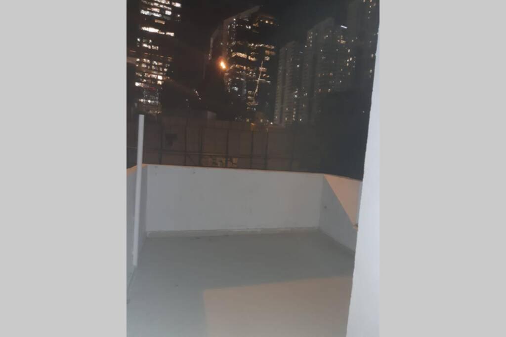 Magnifique Studio Avec Grande Terasse A Tel Aviv Exterior photo